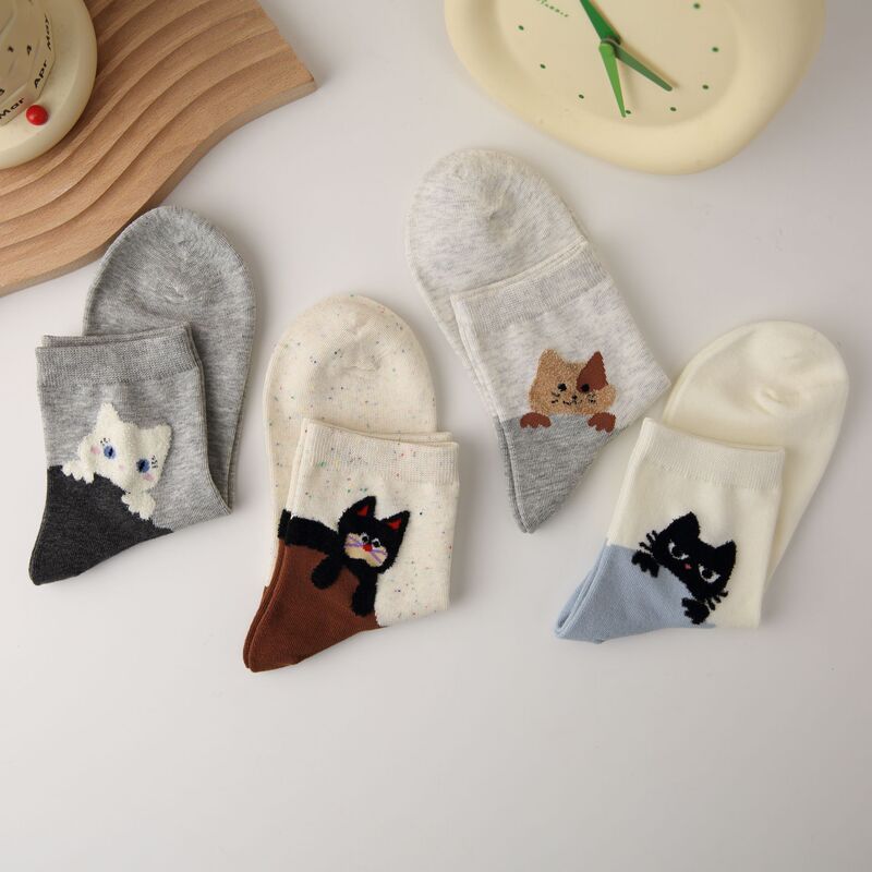 Original Claw Cat Socks for Women, Spring and Summer Simple Design, Mid-Short Tube Seamless Socks, Suitable for All Seasons Original Claw Cat Socks for Women, Spring and Summer Simple Design, Mid-Short Tube Seamless Socks, Suitable for All Seasons