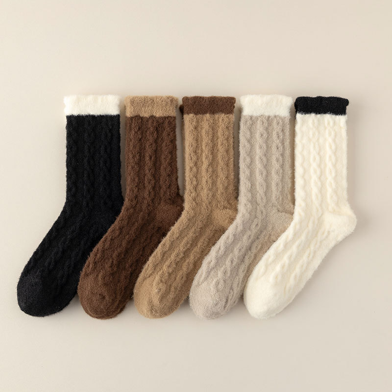 Chaussettes mi-tubes en velours australien, chaussettes épaisses et chaudes pour femmes, chaussettes de sol d'hiver, chaussettes à poils de couleur Maillard, chaussettes chaudes en serviette_voghion.com