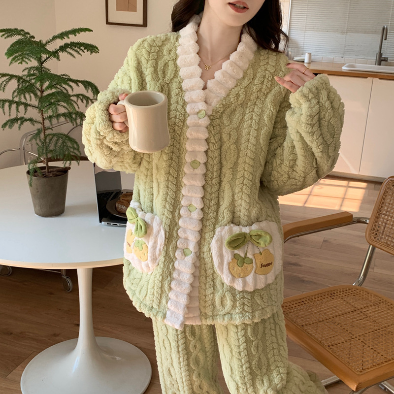 Coral fleece pajamas for women, autumn and winter style, with extra fleece and thickened for warmth, flannel, can be worn outside, home wear set, fairy style