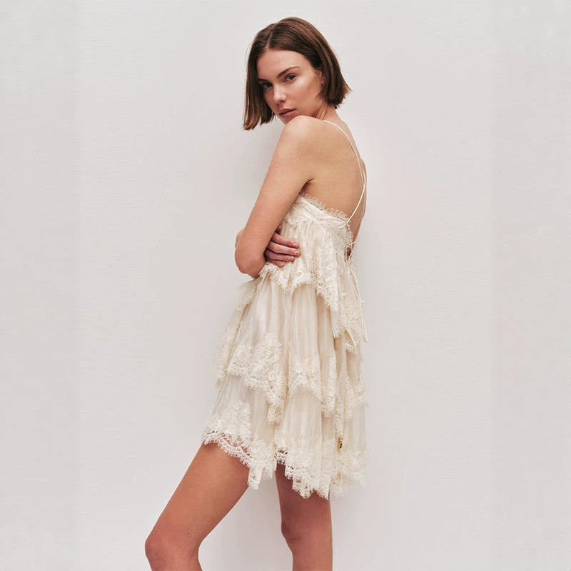 French Resort Style Ruffled Lace Suspender Dress for Women, High-End and Elegant Backless Suspender Dress for Summer French Resort Style Ruffled Lace Suspender Dress for Women, High-End and Elegant Backless Suspender Dress for Summer