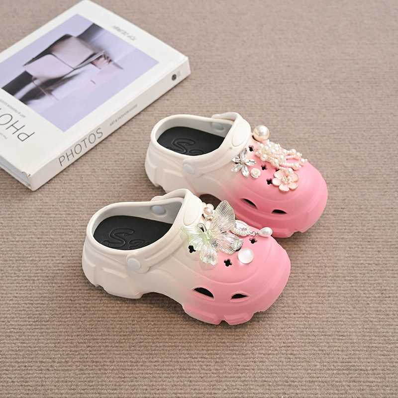 2025 новые летние детские милые сандалии принцессы на мягкой подошве для девочек, пляжная обувь, верхняя одежда, тапочки, Crocs