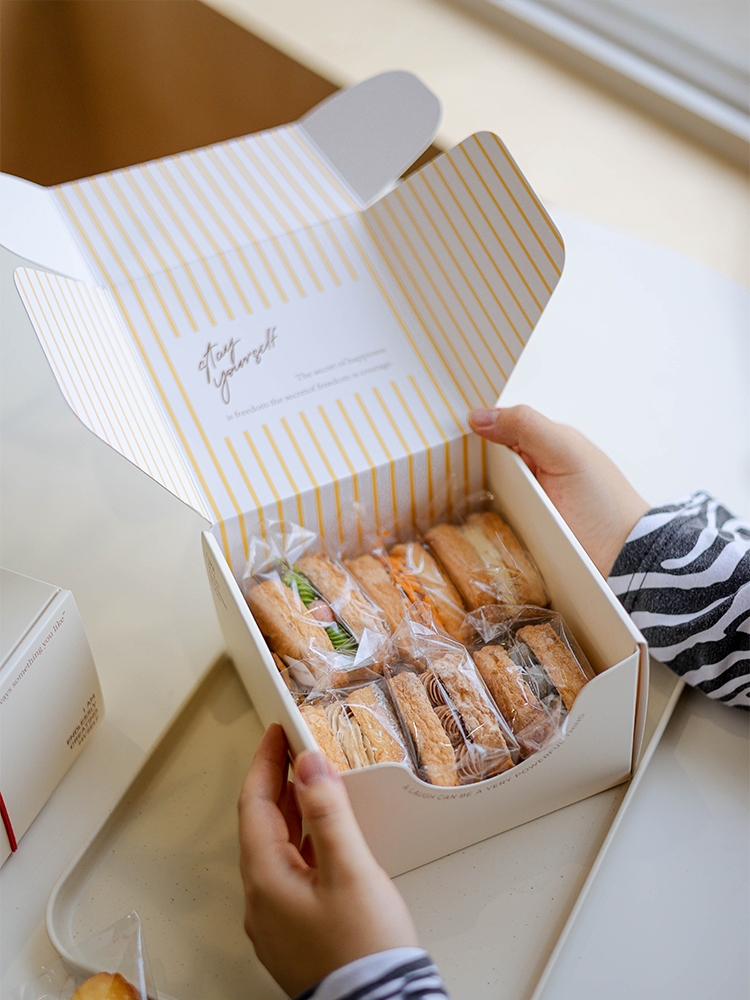 Ins caja de embalaje de panadería Madeleine Sykon caja de pastel galletas dulces macarón caja de embalaje de pan de bergo