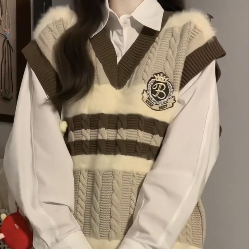 Spring and Autumn New Japanese sweet preppy style contrast color V-neck knitted vest women's slimming loose casual jacket vest