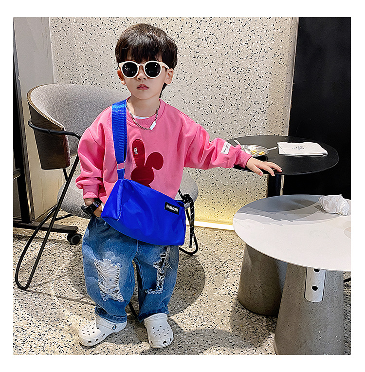 Kid'S Medium Oxford Cloth Solid Color Basic Sports Square Zipper Crossbody Bag display picture 28