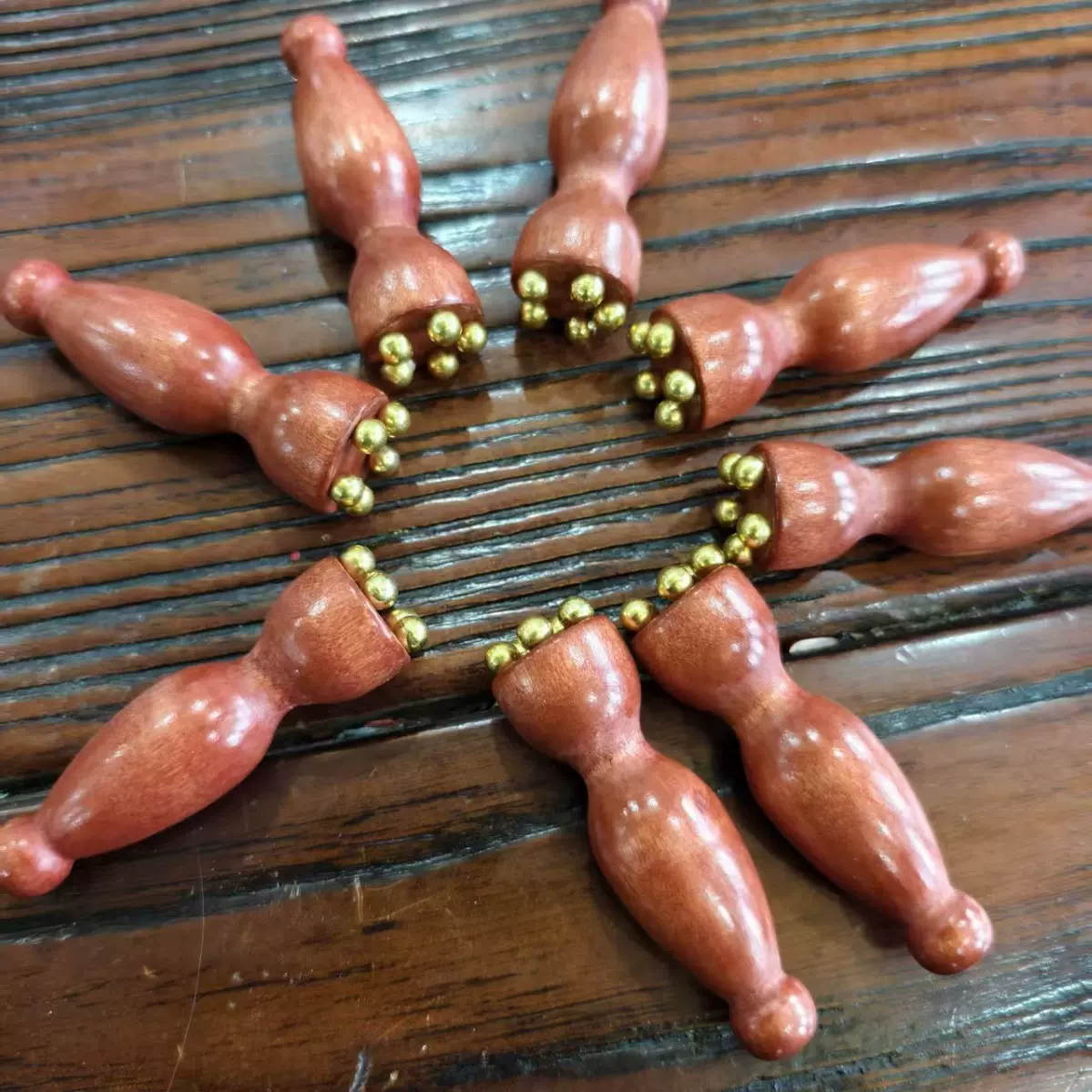 新款面部按摩棒小莲蓬脸部按摩器面部拨筋点穴护肤工具美容拨筋棒