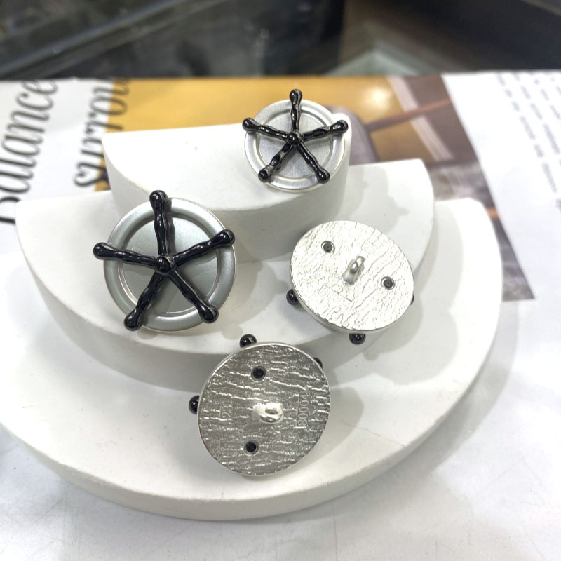 新款金银米字金属手缝扣毛呢大衣风衣西装外套裙装合金纽扣批发