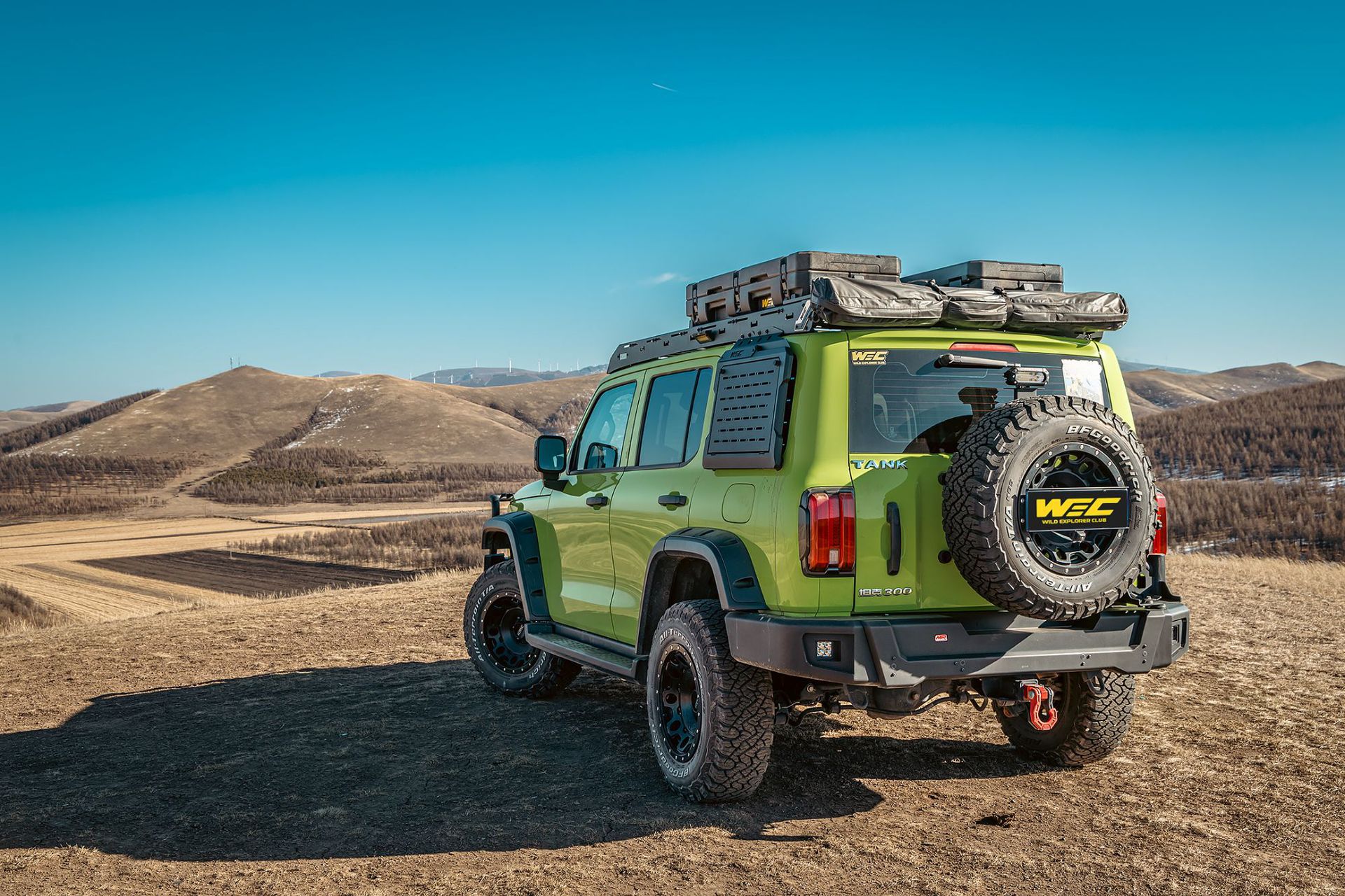 WEC equipment box, roof luggage box, outdoor tactical box, off-road modification, camping universal storage box, organizer box