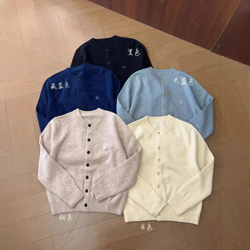 Korean Niche Classic Whitening Delicate Soft Waxy Smiley Face Cloth Label Buttoned Round Neck Wool Cardigan Knitted Long Sleeves