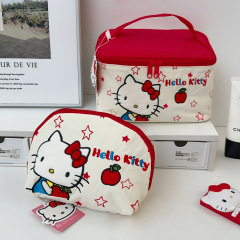 三丽鸥HelloKitty刺绣化妆包女高颜值大容量便携外出化妆品收纳包