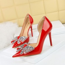 638-H21 European and American style banquet women's shoes, super high heels, shallow cut pointed patent leather side hollowed out rhinestone bow tie single shoe
