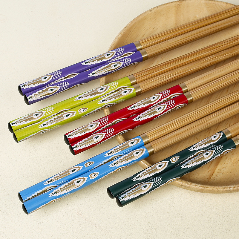 Palillos de bambú al por mayor Película de flores con patrón de cola de pavo real de 24cm Palillos de comida divididos en cinco colores Una persona Palillos de comida Suministro de vajilla de regalo