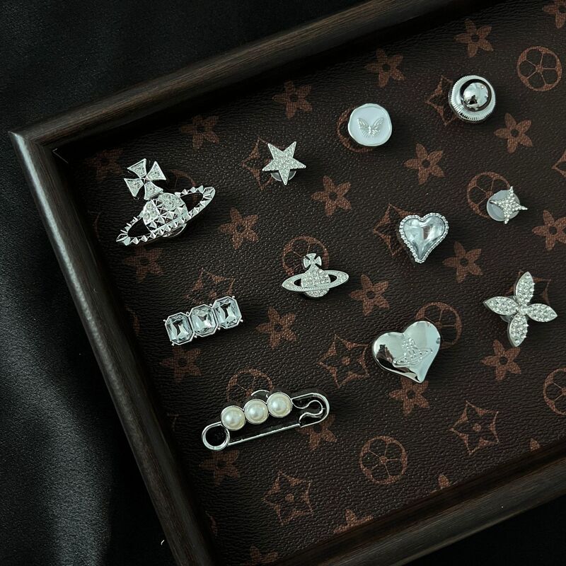 Queen Mother Saturn Shoe Buckle, Clog Shoe Accessories, Imitation Metal Shoe Flower, Handbag Pendant, Zhìbìxīng Detachable Ornaments