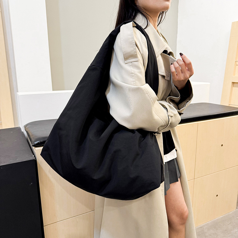 Cross-Border Large-Capacity Japanese, Korean and Hong Kong Style Armpit Bag 2026 New Fashion Nylon Cloth Shoulder Bag Retro Handheld Women's Bag Cross-Border Large-Capacity Japanese, Korean and Hong Kong Style Armpit Bag 2026 New Fashion Nylon Cloth Shoulder Bag Retro Handheld Women's Bag