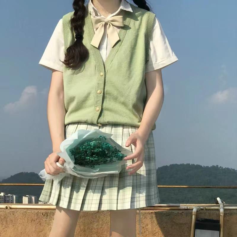 Estilo preppy punto JK cardigan Chaleco de las mujeres de primavera y verano desgaste exterior 2024 Nuevo estilo coreano pequeño chaleco