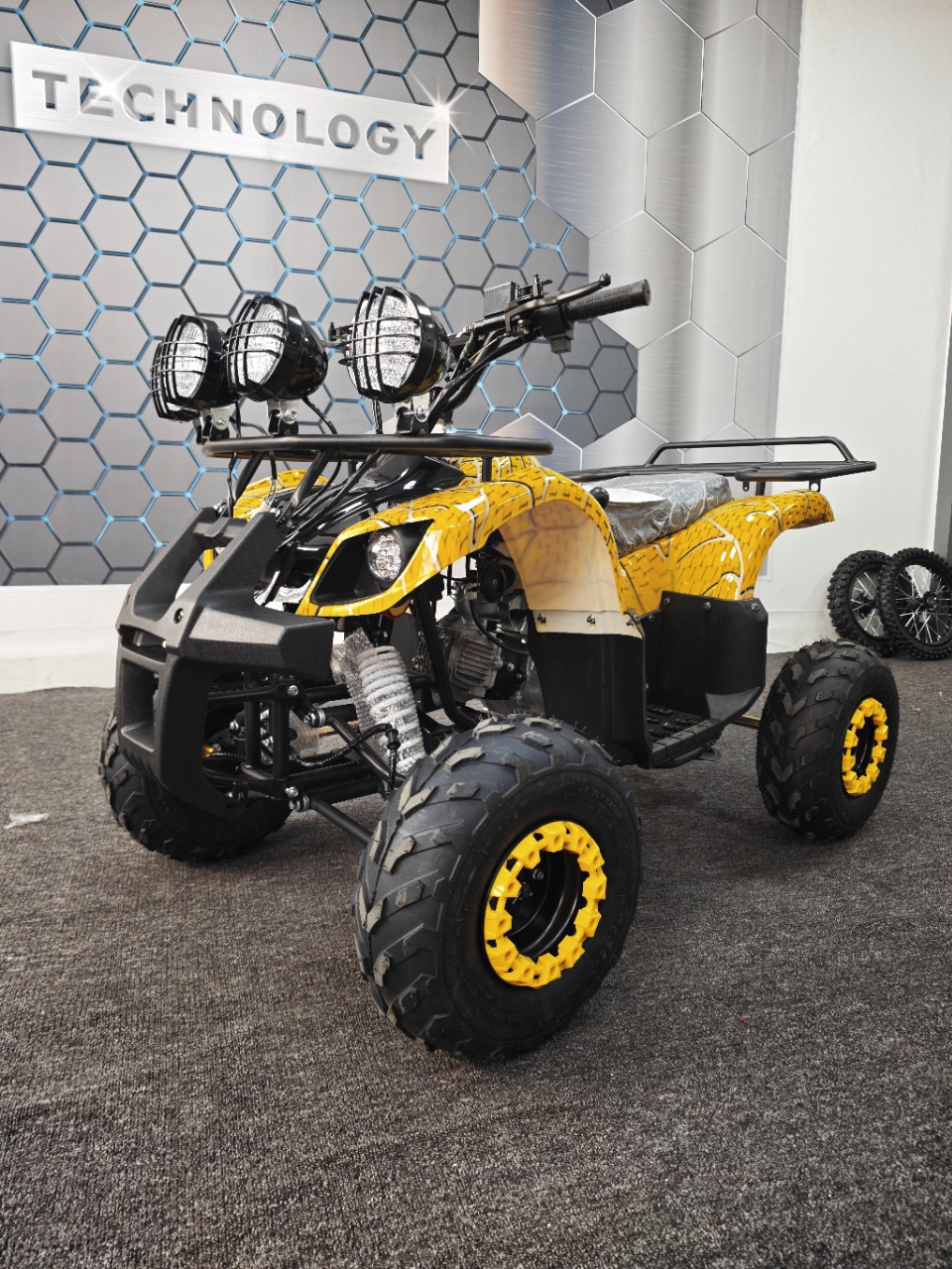 Four-Wheel Off-Road Mini Bull Atv 125Cc Gasoline Model for Adults and Children for Venue Rental