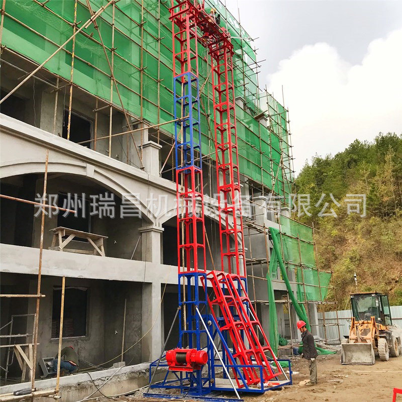 载重1.6吨龙门架升降机 建筑上料提升机42米国标施工升降机