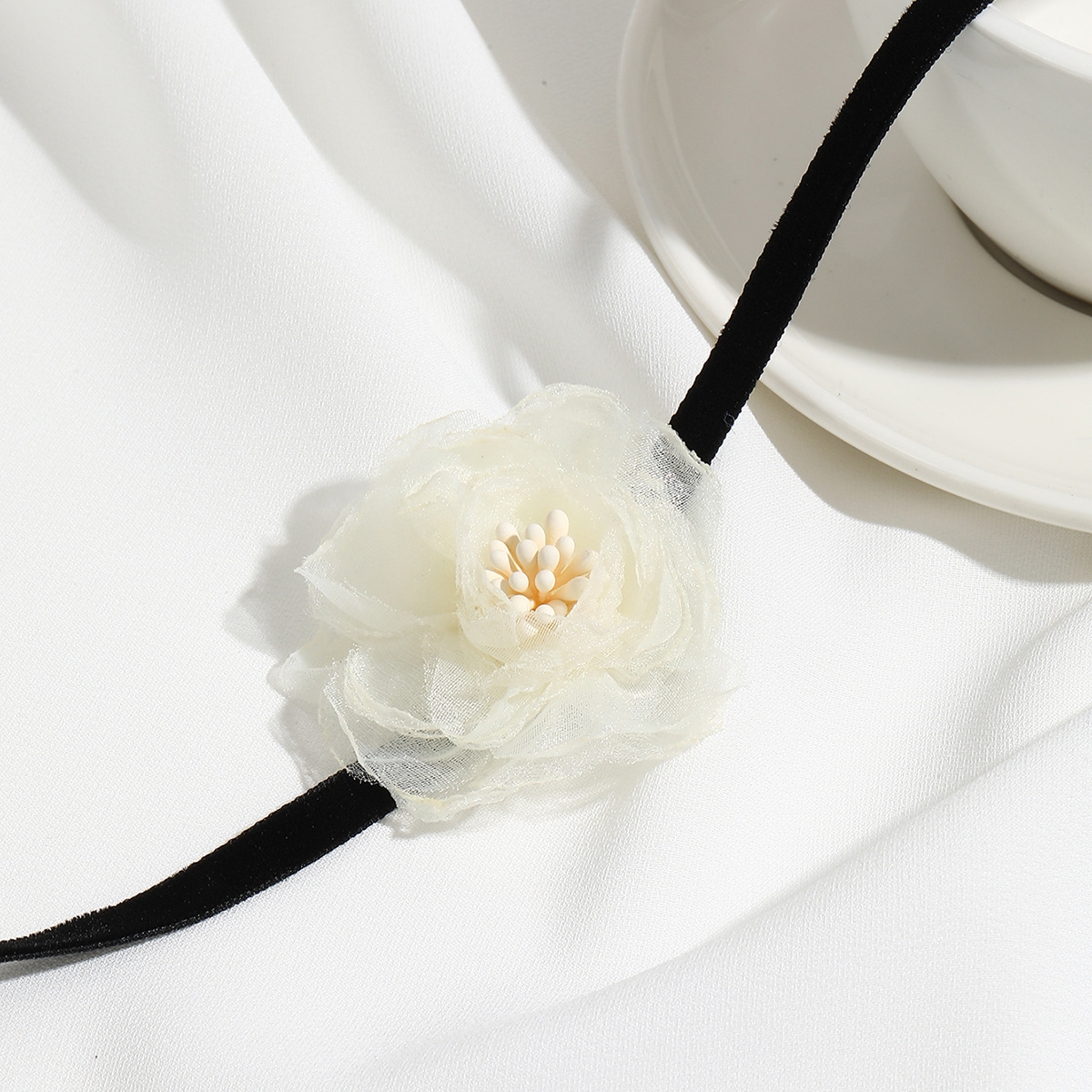 collana di fiori fantasma in vendita calda collana di rose in tessuto con fiori in pizzo collana di fiori_voghion.com