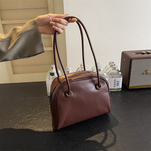 Large Shoulder Bag Women's 2025 New Korean Style Retro Single Shoulder Bag Unique Design Underarm Tote Bag Commuter Bag Wholesale