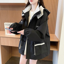 冲锋衣外套女2025春装新款宽松大码收腰显瘦连帽休闲中长款风衣潮