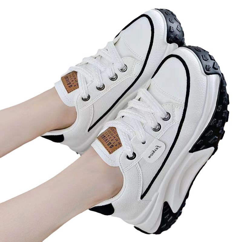 Nuevos zapatos de altura para mujeres 2024 nuevos zapatos casuales de verano zapatos deportivos blancos antideslizantes para mujeres