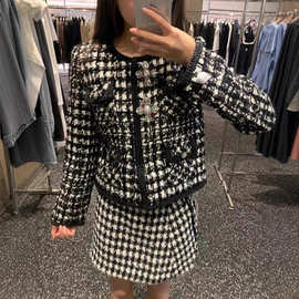 法式小众2023年秋冬新款粗花呢亮片丝珠片千鸟格外套女