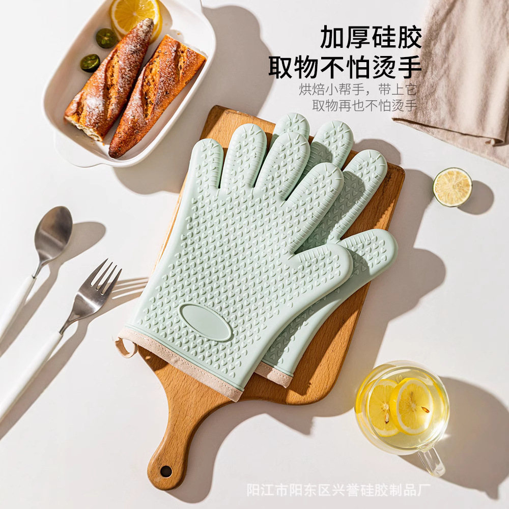 工厂烤箱隔热手套 加厚防滑烘焙厨房家用微波炉五指硅胶手套爱心