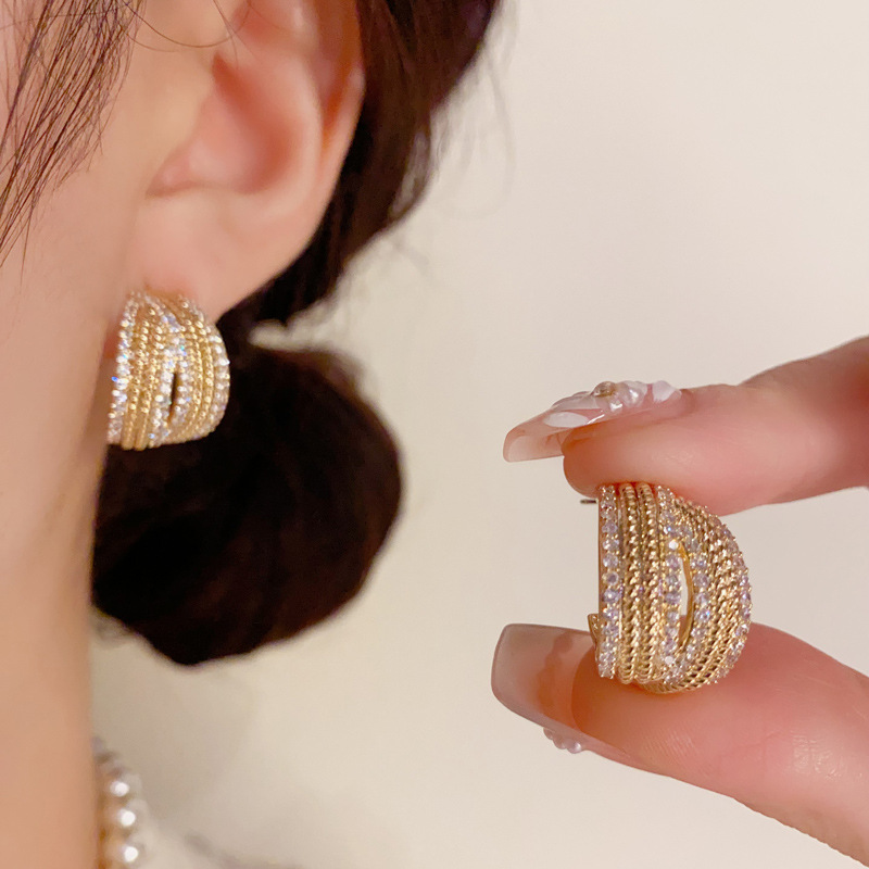 Fashionable design universal geometric sophisticated earrings