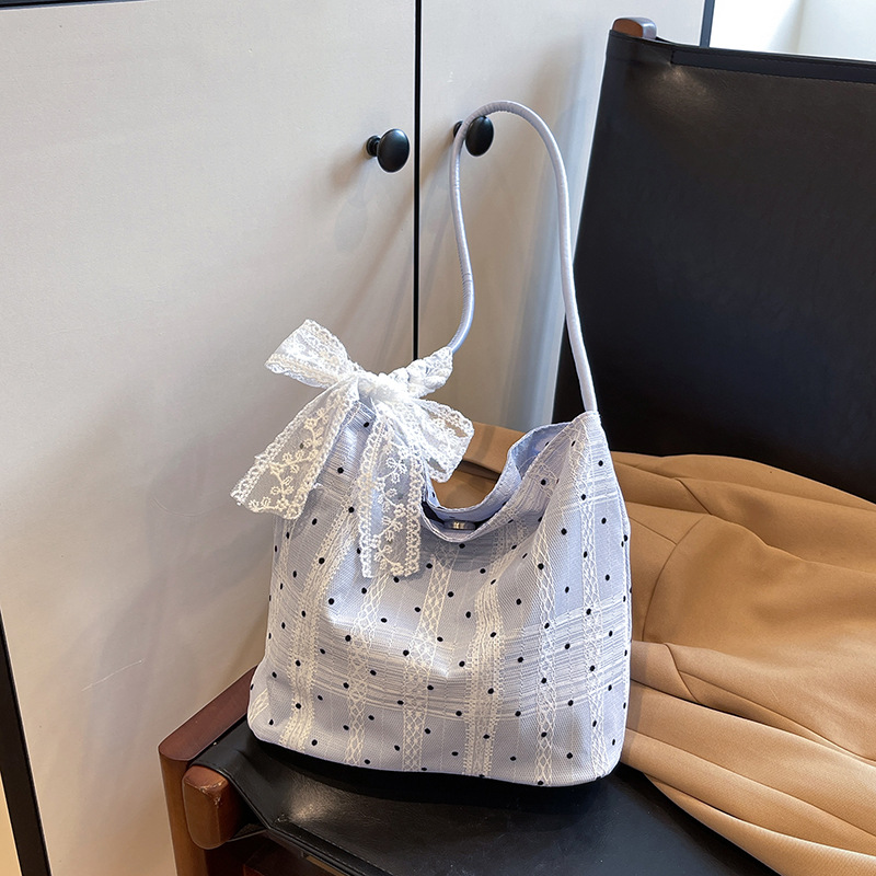 Bolsas de brazo de nicho coreano para mujeres 2024 nueva moda bolsas de mano de granja de hombro exquisitas bolsas pequeñas