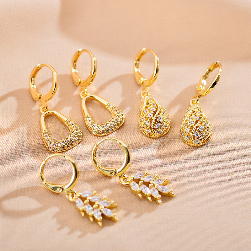 1 Paire Glamour Géométrique Acier Inoxydable Incruster Strass Boucles D'oreilles display picture 5