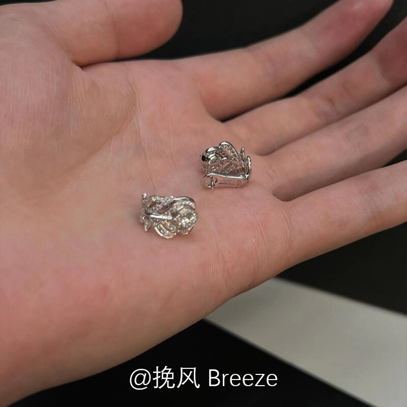 爆闪满钻银色羽毛耳扣灵动精致气质小众高级感耳饰|undefined
