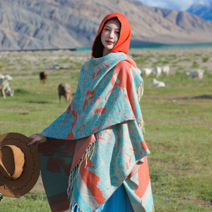 Bohemian Retro Ethnic Style Shawl Women's Xinjiang Xizang Yunnan Vacation Photo Warming Cloak