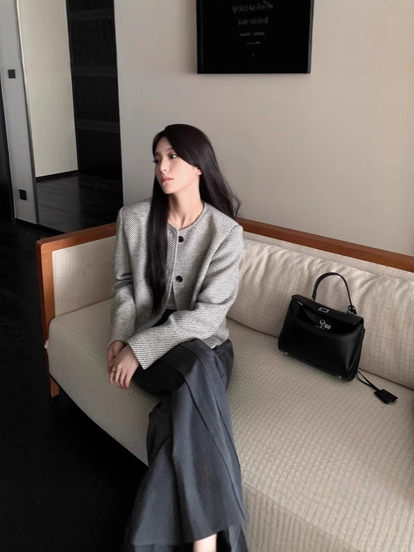 春秋新款复古圆领单排扣上衣女条纹宽松小香风外套女年轻简约时尚|undefined