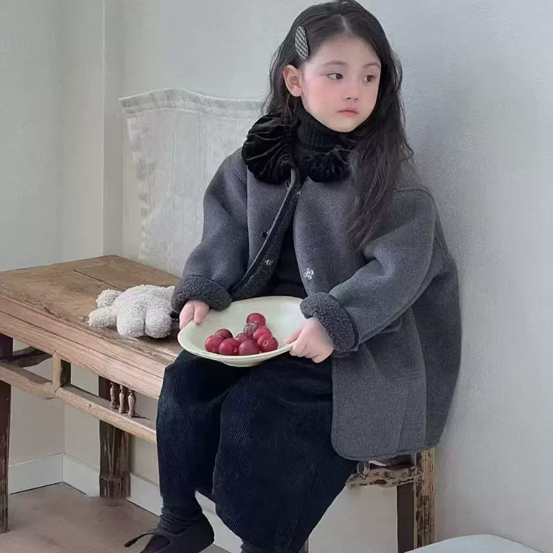 女童毛呢外套2026新款冬装儿童宽松时髦加绒大衣女孩百搭冬季外套