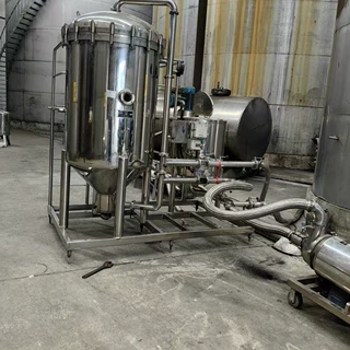 硅藻土过滤机不锈钢新型烛式高效率适合白酒果酒立式硅藻土过滤器