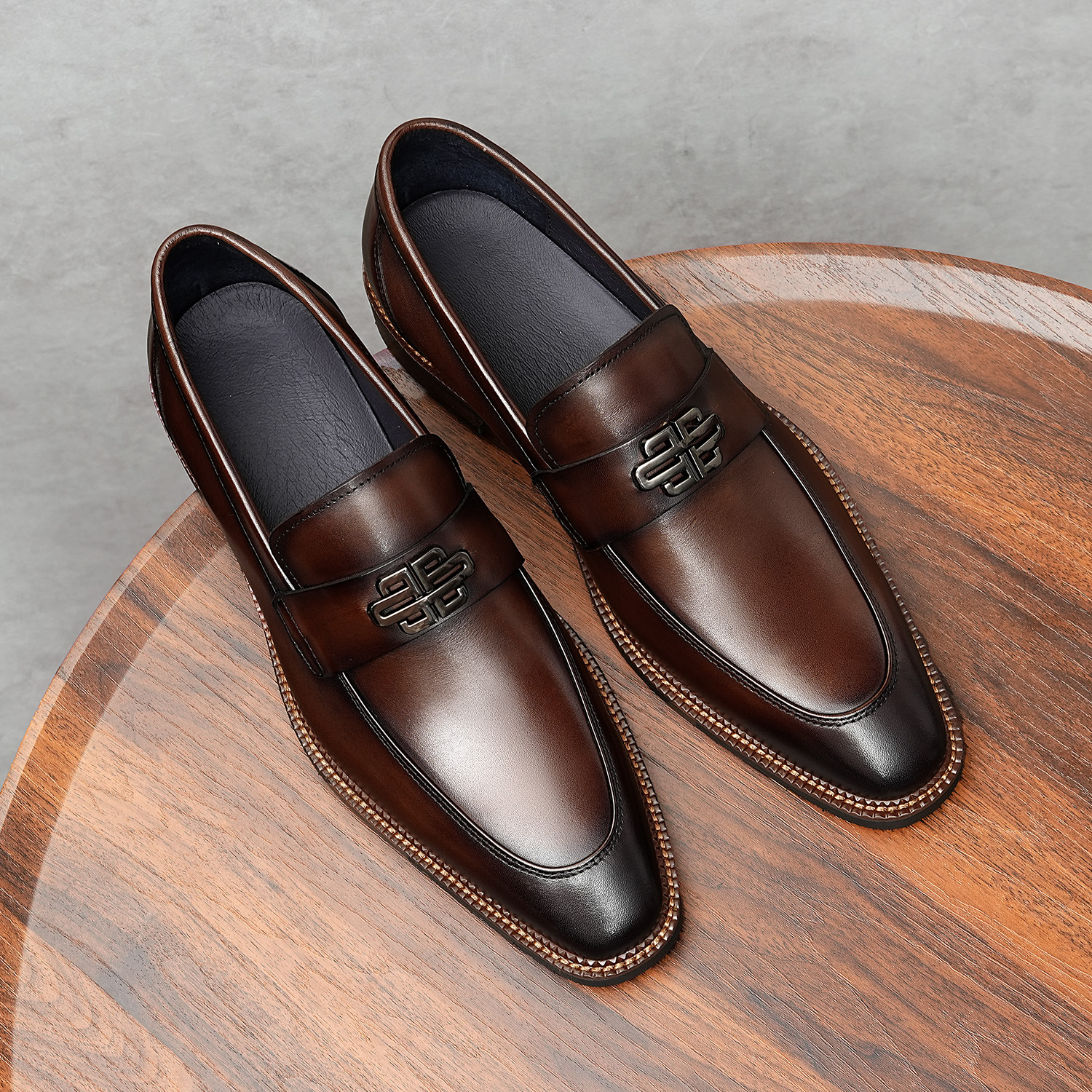 New Leather Shoes for Men, British Casual Breathable Loafers, Formal Business Youth Hairstylist Trendy Men's Shoes