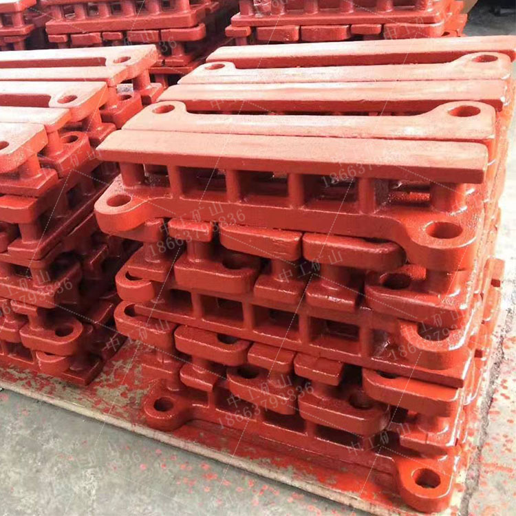 采煤机行走轨道7节距齿轨铸造7孔8柱矿用齿轨整体锻打原色齿轨