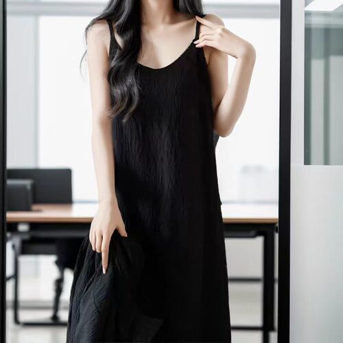 French best-selling fashionable temperament sexy medium-length small black dress, slimming, hiding meat, black retro strapless dress