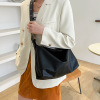 Handheld one-shoulder bag, bag strap for leisure, 2023 collection, simple and elegant design