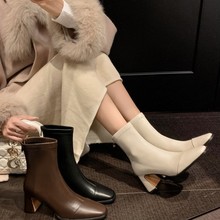 狂欢～闪电发韩版弹力瘦瘦靴2025头层牛皮后拉链真皮粗跟短靴