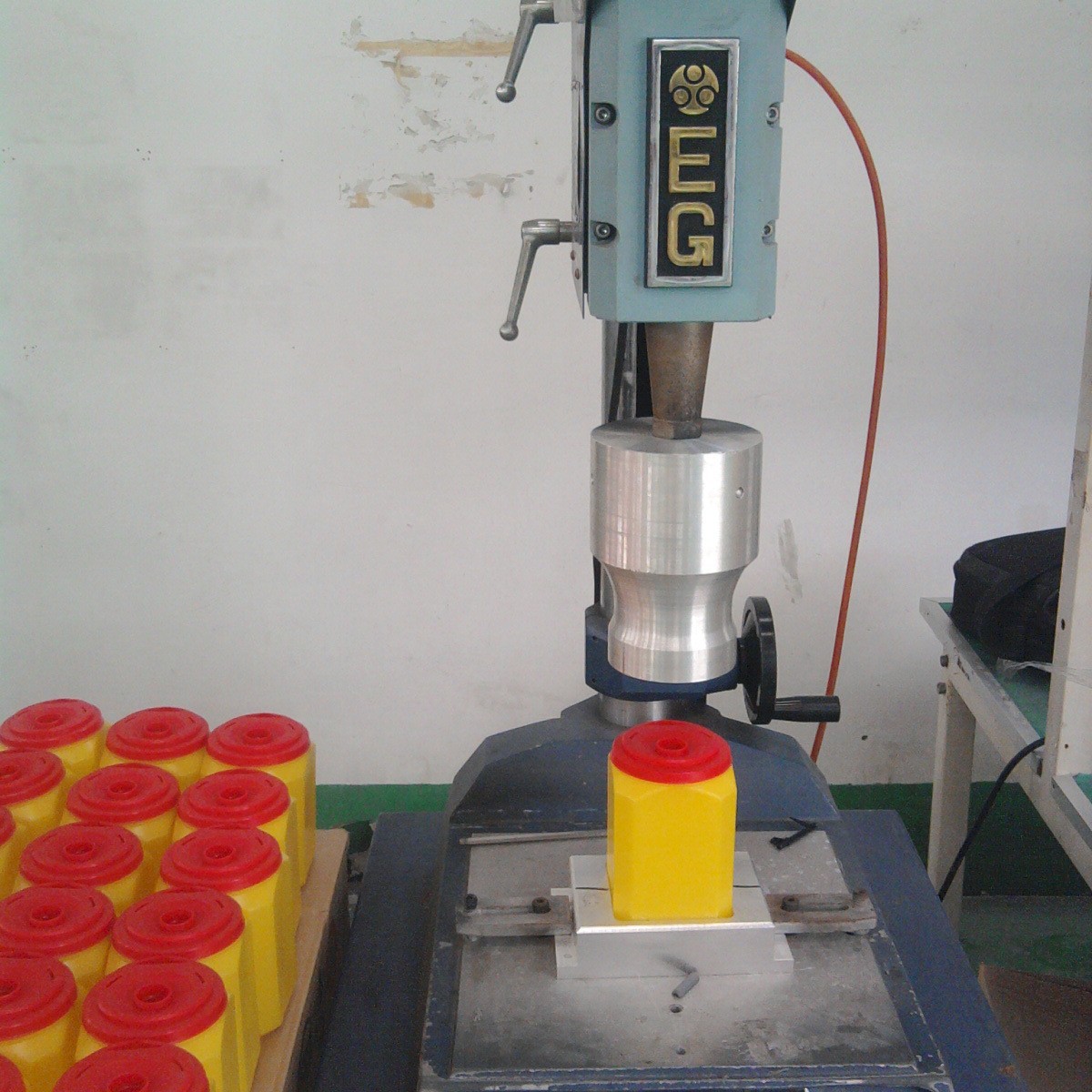 上海超声波焊接厂承接塑料焊接塑胶外壳焊接代开超声波焊接治具