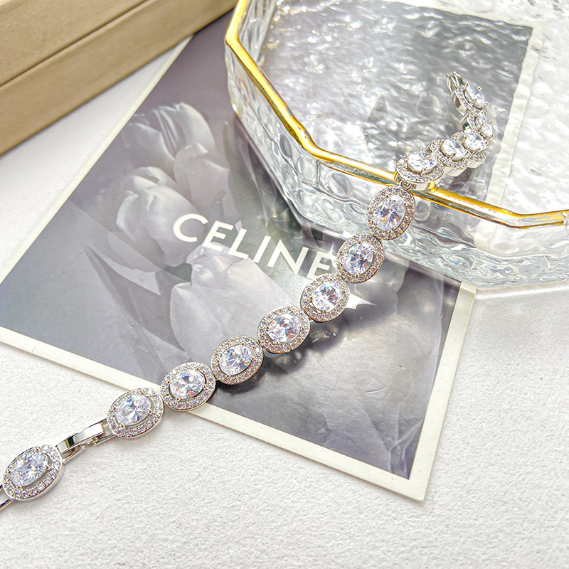 Fashion Geometric Copper Inlay Zircon Bracelets 1 Piece