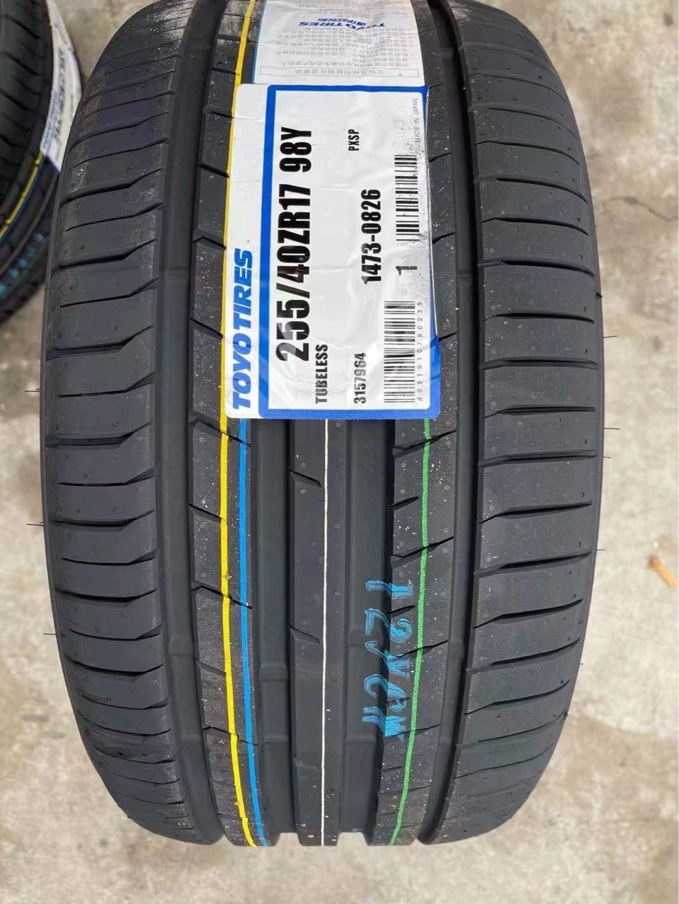 Toyo Tires 225/45R17 255/40R17 215/50R18 Are Suitable for Mercedes-Benz W203