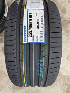 Toyo Tires 225/45R17 255/40R17 215/50R18 Are Suitable for Mercedes-Benz W203