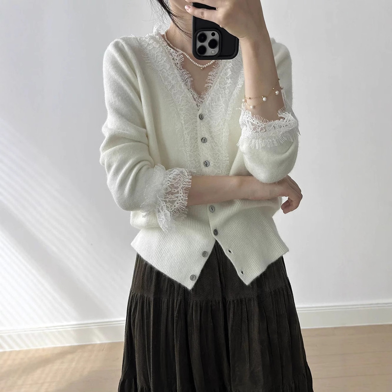 25 New Autumn and Winter Lace Splicing V Neck Knitted Cardigan Tops, Feminine Versatile Jackets and Sweaters for Outer Wear