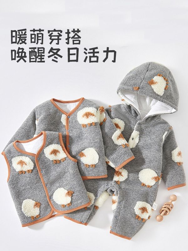Bebé mono Otoño e Invierno engrosado cálido mameluco con capucha ropa de algodón acolchado niños y niñas bebé lindo mameluco tridimensional ovejas