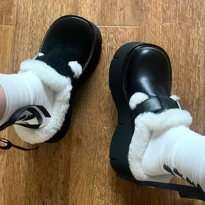 Пряжка ремня в английском стиле увеличена, а голова с толстым дном плюс бархатные полутанки