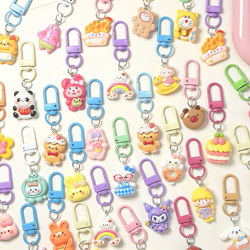 Cartoon resin mixed-style keychains, creative prizes for children, back-to-school gifts, little girls' bag pendants, accessories wholesale Cartoon resin mixed-style keychains, creative prizes for children, back-to-school gifts, little girls' bag pendants, accessories wholesale