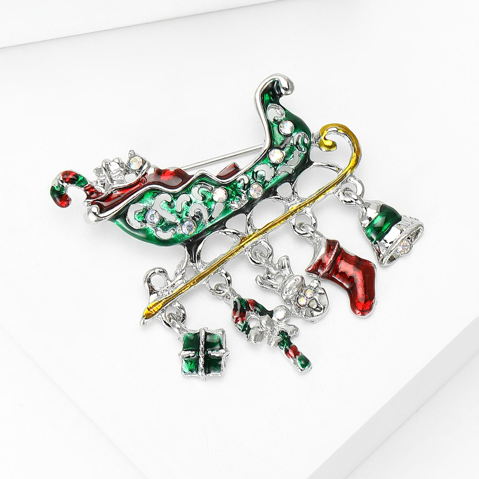 Oil-Drip Enamel Christmas Car Series Brooch, Fashionable Alloy Sleigh Car Brooch, Holiday Accessory Brooch, Versatile
