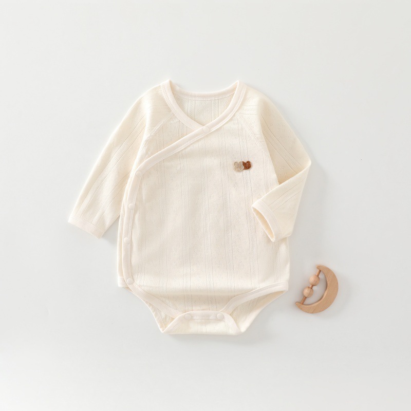 赤ちゃんの長袖のジャカードのお尻の服の夏の薄い金の0-1歳の赤ちゃんの三角の服の純綿の新生児は登ります。|undefined