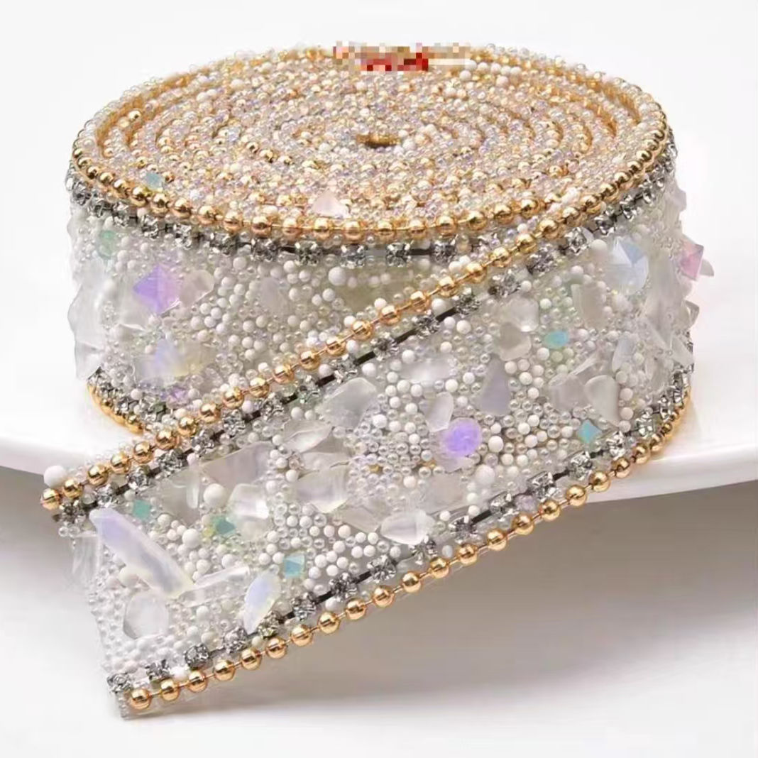 Selva de diamantes de imitación cosida a mano autoadhesiva, cadena de garra de grava, cinta, accesorios de ropa de bricolaje, accesorios, materiales decorativos, malla adhesiva trasera de cadena